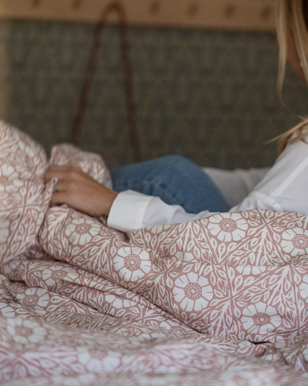 Folkness-täcke & 1 örngott | Nyponros Red