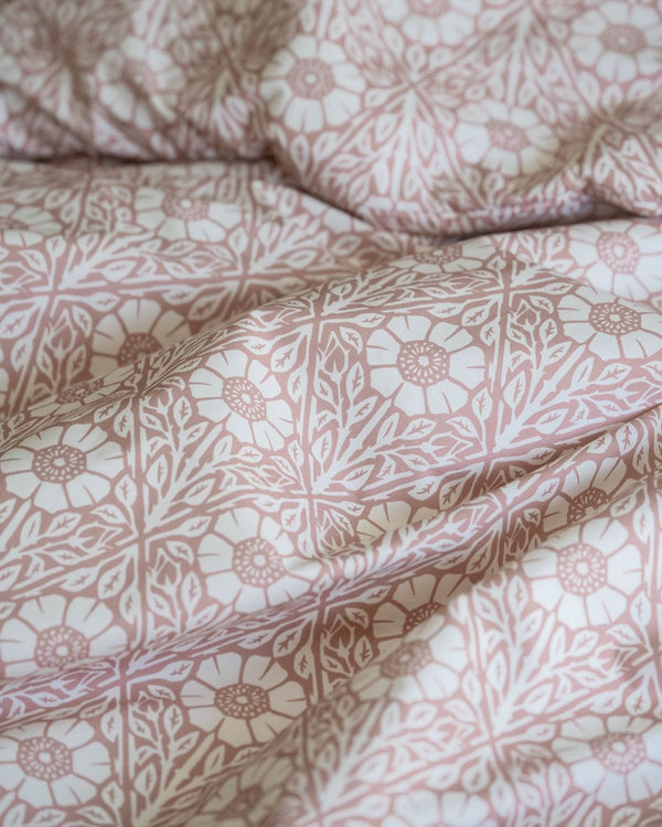 Folkness-täcke | Nyponros Red